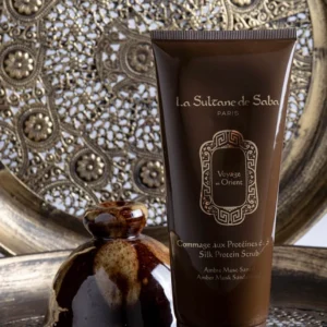 Gommage aux Protéines de Soie – Ambre Musc Santal